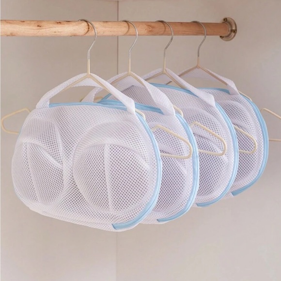Bra Laundry Bag NEW 🏷️ - Picture 2 of 2